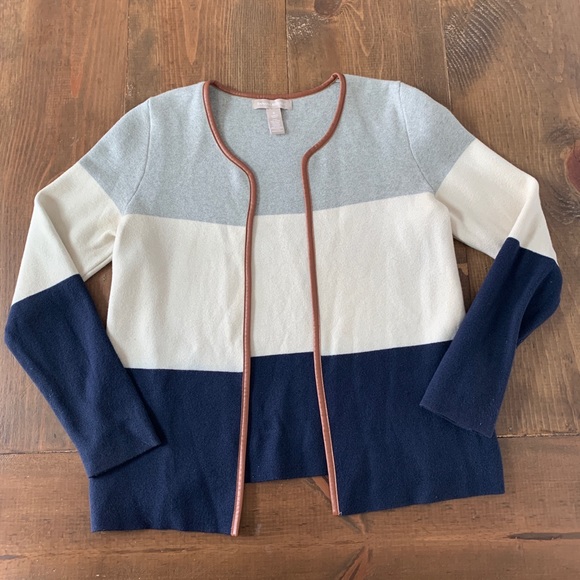 Banana Republic Cardigan - Picture 2 of 5